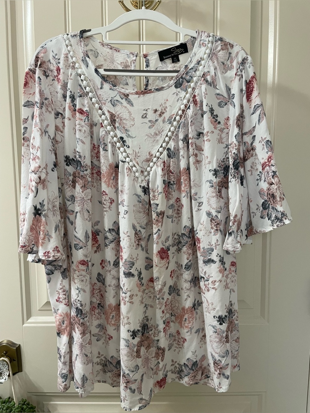 Suzanne Betro White Floral V-Neck Tunic with Crochet Trim